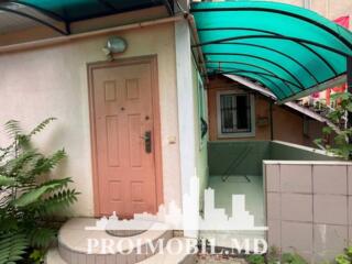 Vă propunem spre vânzare aceast apartament la sol în Centru, str. ...