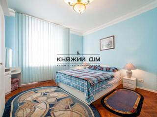 Пропонується в оренду 2-х. кімнатна, роздільна в ЦЕНТРІ МІСТА за ...