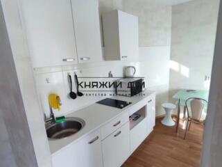 Продам однокімнатну квартиру в ЖК “Евріка”Площа: 33 м#178;Поверх: 18 .