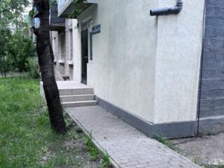 Помещение под любой вид услуг в центре