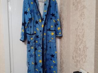 Продам женский теплый халат б/у недорого