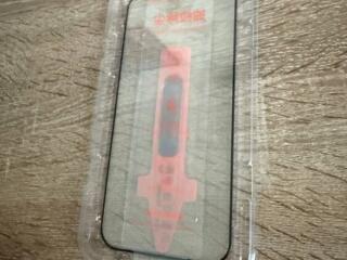 Защитное стекло 16 IPhone 16 Pro Max с легкой поклейкой