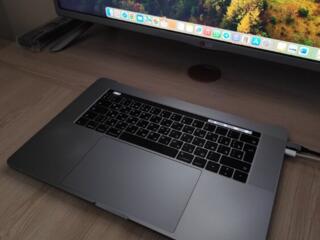Apple Mac mini book