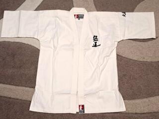 Продам кимоно 38/150 (КУДО) (новое) - 400 р.
