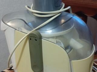 Продам насос для матраса и соковыжималку