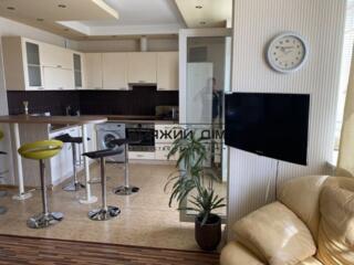 Оренда 1-к.кв. студіо ЖК Парковий Місто. Площа 52/30/8 кв.м, 18/25 ...