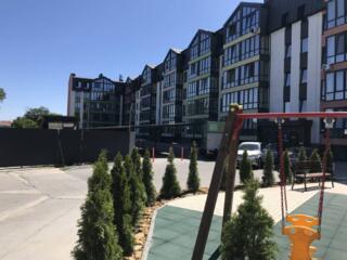 Пространство. уютная 2-к квартира в ЖК «Акварель-7» – потолки до 4м и 