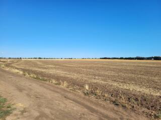 Предлагается к продаже участок правильной формы в перспективном ...