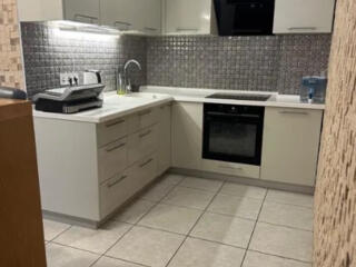 Продаётся просторная 2-комнатная квартира на пос. Котовского