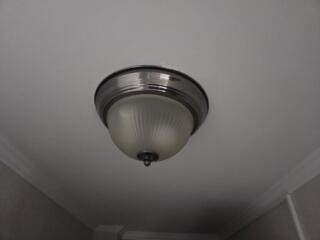 Продаются люстры, недорого