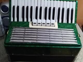 Продам аккордеон