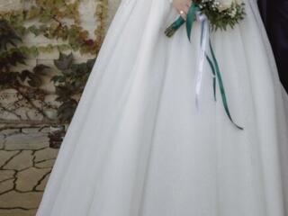 Продам свадебное платье