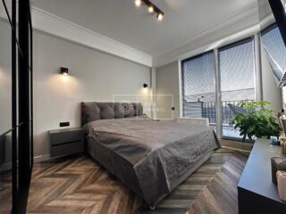 Se vinde apartament superb cu terasă, cu vedere extraordinară spre ...