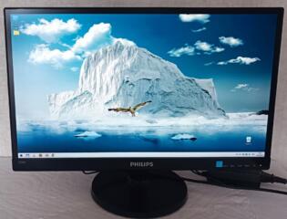 22" Philips 226V6QSB, IPS, 1920x1080, LED.