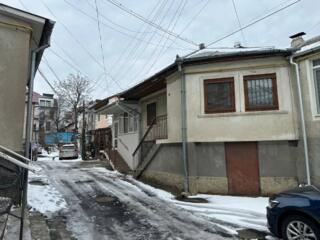 Apartament cu 4 camere, Centru.