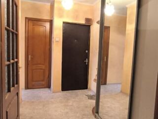 3-комнатная квартира с кухней столовой п. Новотираспольский