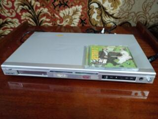 Продам видеомагнитофон SONY с караоке