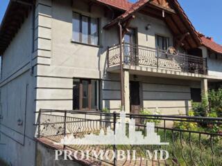 Vă propunem spre vânzare această casă în 2 nivele în sect. ...