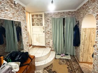 Продается жилой дом 85 м² в Парканах, ул. Романенко