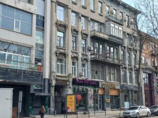 Просторная 3-комнатная квартира в самом сердце Одессы! Предлагается к 