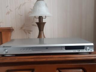 Продется DVD. Музыкальный центр.