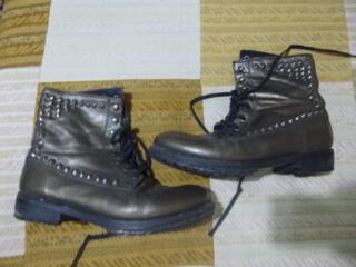 3 perechi -Papuci. marime 39-41./ 3 пары- Ботинки, размер 39-41.