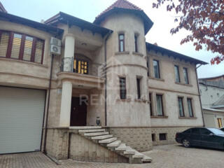 Chirie spațiu perfect pentru atelier, în prima linie, sect. Centru. ..