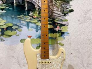 Продам электро-гитары б/у в хорошем состоянии