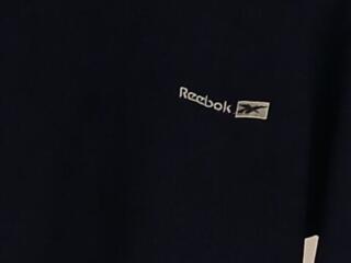 Джемпер,, Reebok;; р-р: 46-48