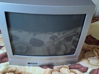 В хорошем состоянии без пульта.