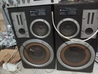 Продам колонки с усилителем