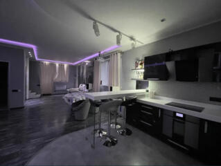 Дом с евроремонтом в Новой Дофиновке