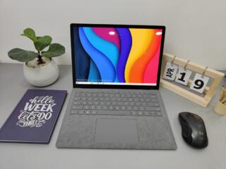 Ультрастиль Microsoft Surface Laptop i7/8/256 более 8-ми часов работы