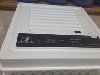 Инкубатор автоматический