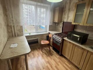 Трехкомнатная на Хомутяновке 2 этаж! Жилое состояние (маг. Мадия)