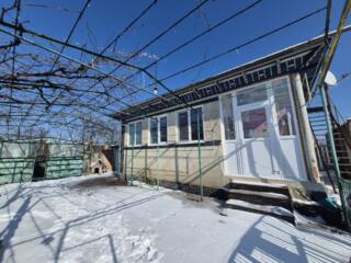 В продаже капитальный кирпичный дом в пригороде Одессы. Общая площадь 