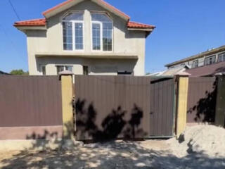 Предлагается к продаже двухэтажный частный дом в Хаджибеевском районе 