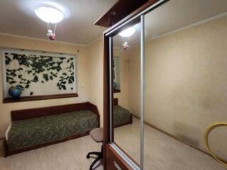 Предлагается к продаже просторная, трёх комнатная квартира. Улица Ак. 