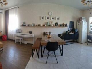 Продается дом с ремонтом, мебелью и техникой в ​​пригороде ...