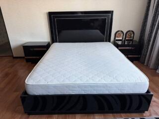 Продам спальный гарнитур в отличном состоянии!