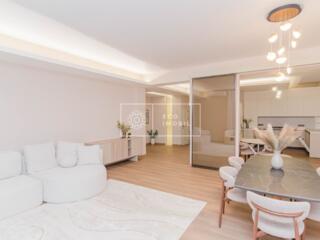 Spre vânzare apartament exclusivist cu trei dormitoare și living și ..