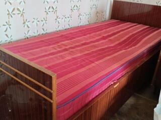 Продам кровати советские, целые