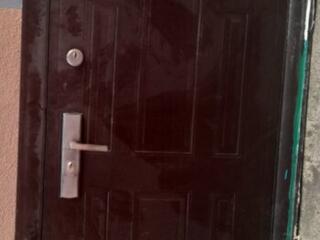 Продам дверь входная