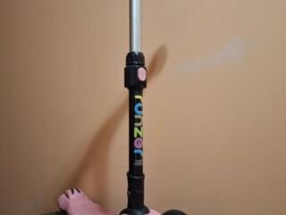 Trotinetă trainică pentru copii