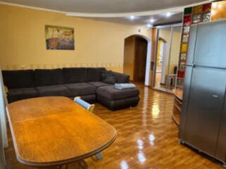 Продам 2-х комнатную квартиру с ремонтом и мебелью на ...