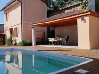 Продаётся дом с бассейном и баней в Черноморке!