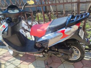 4х тактный двухместный скутер Varadero ht50gt-9