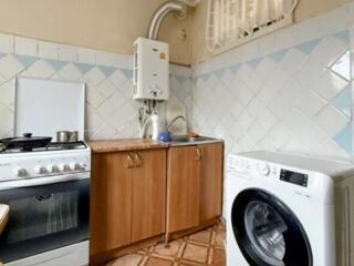 2к. кв., ул. Молодогвардейская -23000$