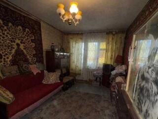 Продам квартиру 34.6 кв. м., 9/9, Небесной сотни проспект/Левитана.