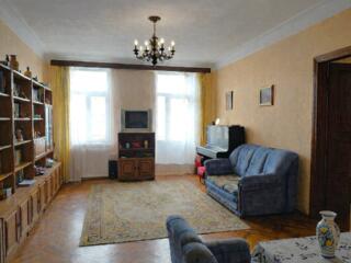 Малая Арнаутская: продам отличную 3ком квартиру в красивой «сталинке»!